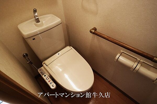 画像6:シャワー付トイレ