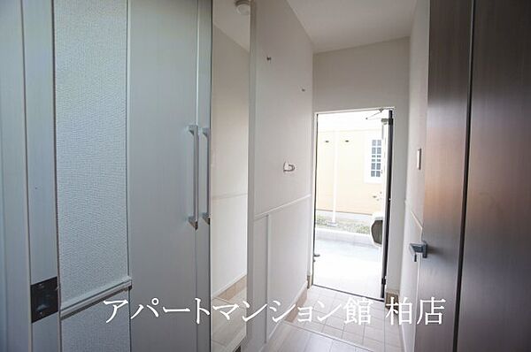 ディーセントI