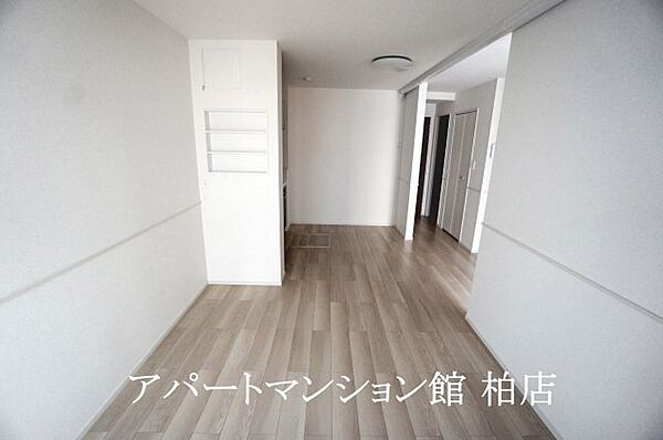ディーセントI