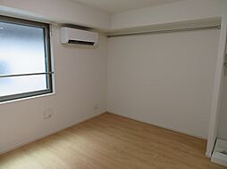 プレシャス方南町 302 3階ワンルームのリビング/ダイニング