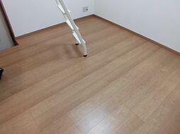 フェリスパステル 102 1階ワンルームのリビング/ダイニング