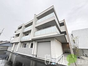 徳島県徳島市南佐古七番町（賃貸マンション1R・1階・62.93㎡） その1