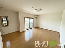 Sunrise Homeカントリー 2階ワンルームのリビング/ダイニング