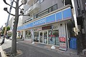 コンビニ「ローソン徳島山城町店まで420m」
