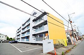 イータウン矢三I  ｜ 徳島県徳島市南矢三町3丁目7-9（賃貸マンション3DK・4階・60.00㎡） その1