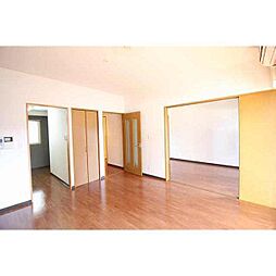 シャトレーやまのい 301 3階1LDKのリビング/ダイニング