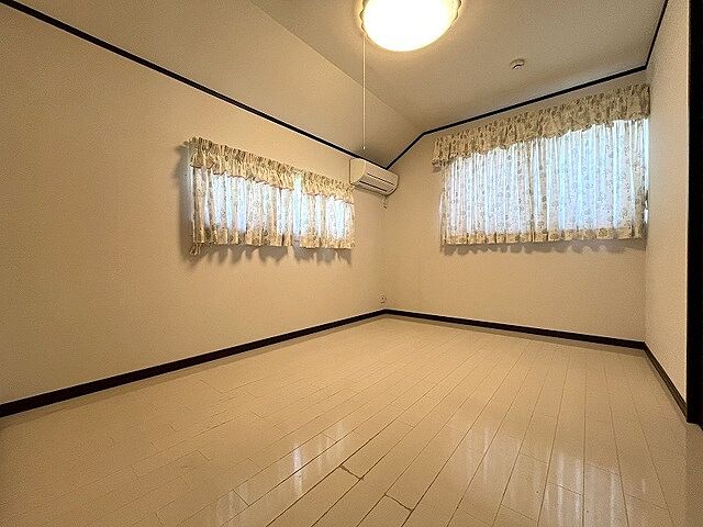 室内 小金井市前原町1丁目