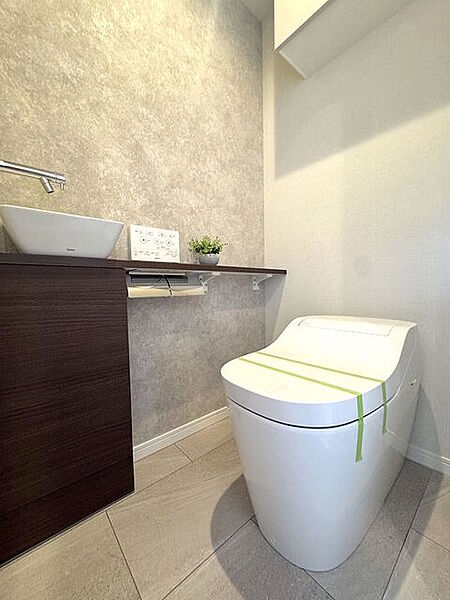 トイレを拡大表示