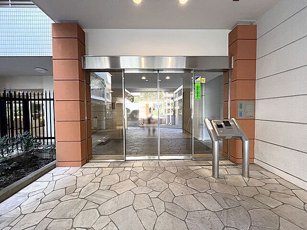 エントランスを拡大表示