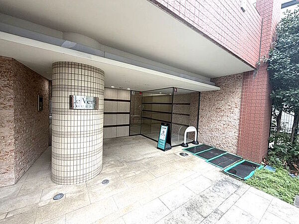 エントランスを拡大表示