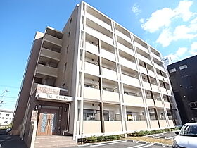 ヴィダアルボレス 102 ｜ 兵庫県明石市魚住町西岡（賃貸マンション1K・1階・30.96㎡） その1