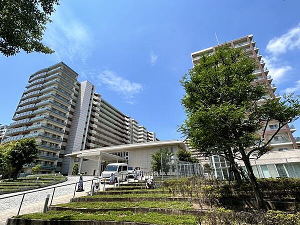 兵庫県神戸市東灘区向洋町中5丁目(賃貸マンション3LDK・12階・67.28㎡)の写真 その1