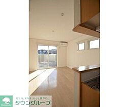 京王線 仙川駅 徒歩15分の賃貸アパート 1階2LDKのリビング/ダイニング