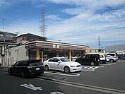 セブンイレブン日野万願寺2丁目店 徒歩13分。コンビニ 990m