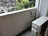 バルコニー：広いバルコニーが開放的