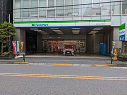 ファミリーマート中野中央二丁目店 徒歩4分。 320m