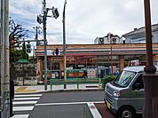 セブンイレブン中野もみじ山通り店 徒歩4分。 280m