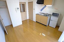 ヴランドール柏中央 401 4階ワンルームのリビング/ダイニング