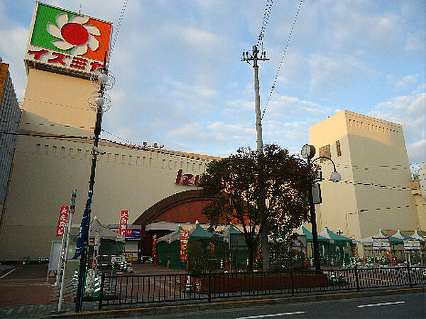 画像11:イズミヤ枚方店ショッピングセンター（1388m）