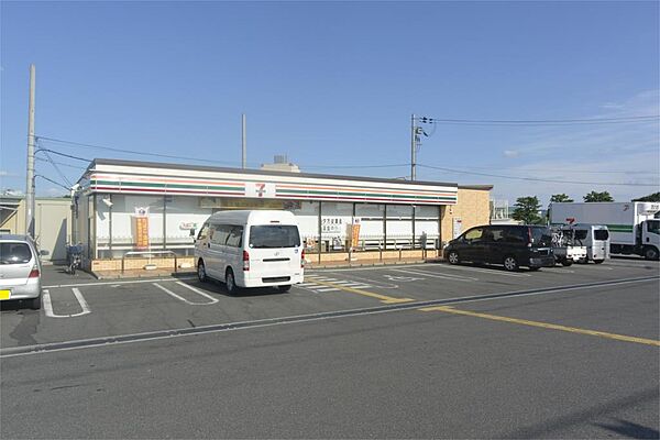 画像8:セブンイレブン 枚方村野西町店（424m）