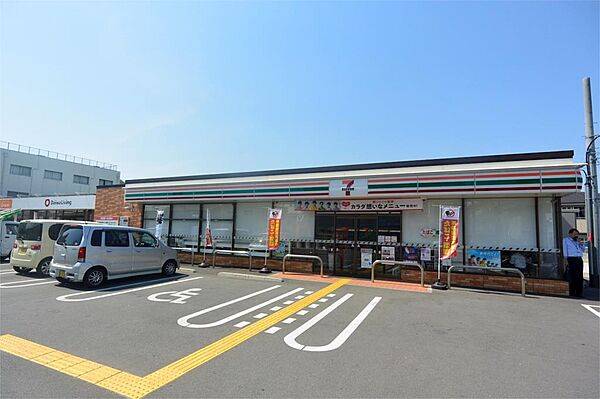 画像16:セブンイレブン 枚方伊加賀本町店（447m）