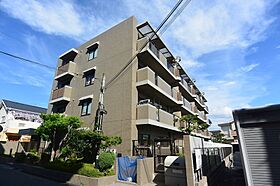 ポプレール大矢  ｜ 大阪府枚方市大垣内町３丁目（賃貸マンション3LDK・4階・65.45㎡） その1