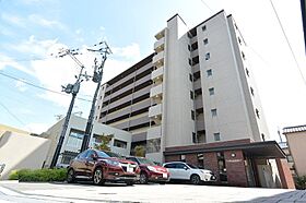 ベロフィオーレ宮之阪  ｜ 大阪府枚方市宮之阪１丁目（賃貸マンション3LDK・8階・77.40㎡） その1