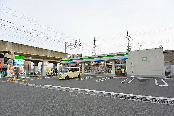 画像14:ファミリーマート 星田駅東店（439m）
