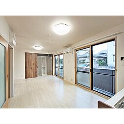 パラレルハウスC棟 1階1LDKのリビング/ダイニング