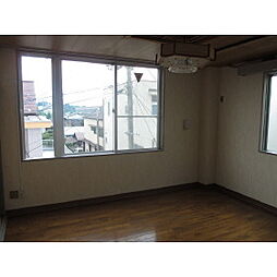 吉川ビルマンション 3階1Kのリビング/ダイニング
