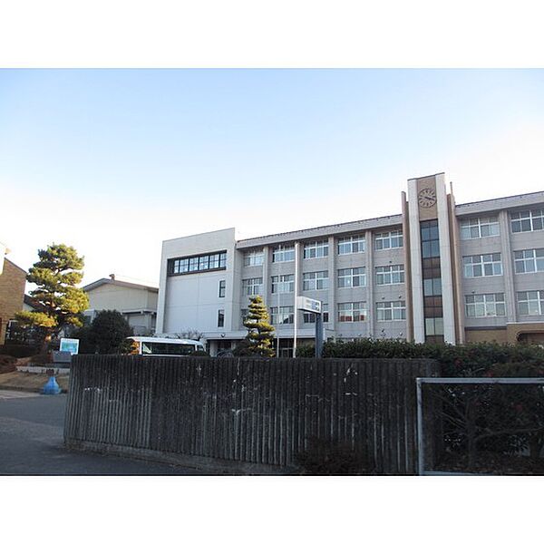 画像27:高校・高専「長野県飯田OIDE長姫高校まで1505ｍ」
