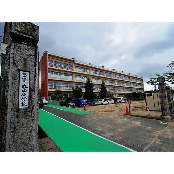 画像19:小学校「飯田市立丸山小学校まで715ｍ」