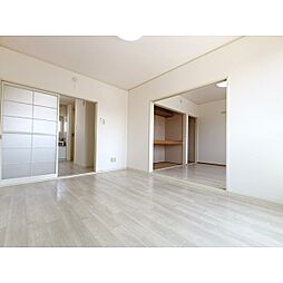 キーファー江戸浜 2階2DKのリビング/ダイニング