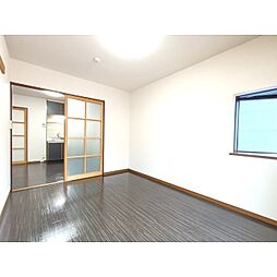 Surplus　Ｔｈｒｅｅハイマート明金B 1階3DKのリビング/ダイニング