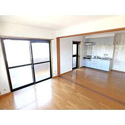 ソレイユ宮ノ上 3階3DKのリビング/ダイニング