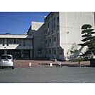 中学校「飯田市立高陵中学校まで717ｍ」