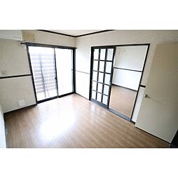 ＹＩＬ寺沢　Ｂ 102 1階5LDKのリビング/ダイニング