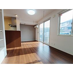 チャス　レジデンス　I 1階ワンルームのリビング/ダイニング