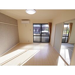 スカイハイツHIRO　A棟 1階2LDKのリビング/ダイニング