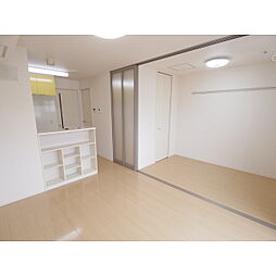 プレジール 2階1LDKのリビング/ダイニング