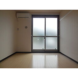 レオネクストエトワール中村II 1階1LDKのリビング/ダイニング