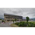 中学校「上田市立塩田中学校まで2423ｍ」