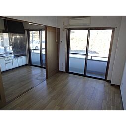 ビューレオパレス 2階2DKのリビング/ダイニング