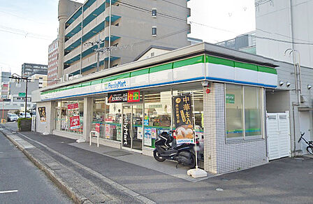 ファミリーマート 草津西大路店(80m)