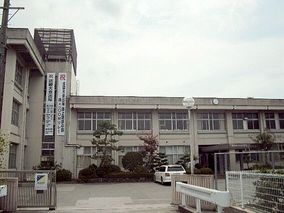 彦根市立中央中...
