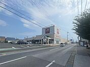 フレンドマート彦根小泉店（770m）