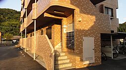 4 / 5
