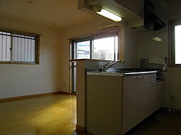 Ｙ＆Ｍピオーニア 102 1階1LDKのリビング/ダイニング