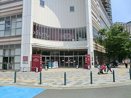 foodium武蔵小杉 徒歩12分 910m