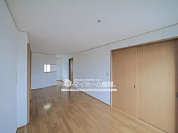 ハイム公園西 201 2階2LDKのリビング/ダイニング